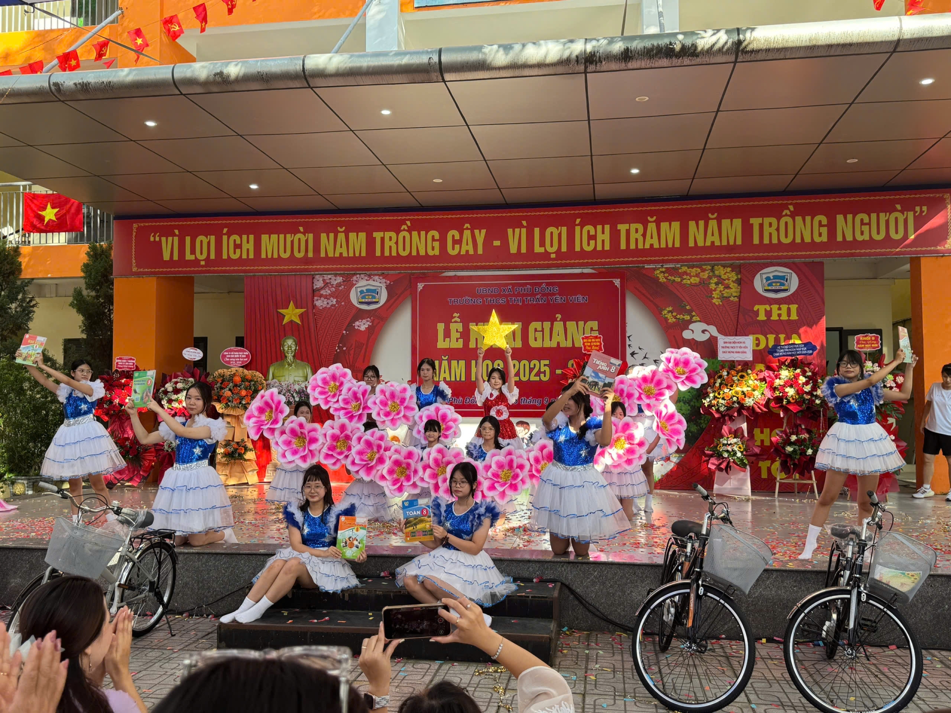 HỢP TIẾN PHÁT HÒA CHUNG KHÔNG KHÍ NGÀY KHAI TRƯỜNG